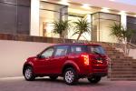 Mahindra XUV500 2015 года
